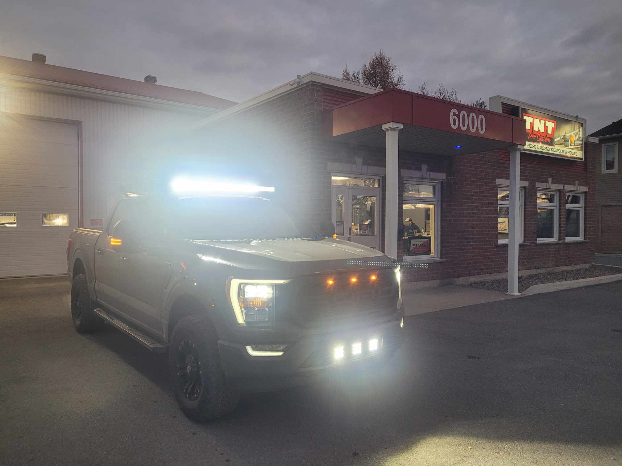 received_1409658367084487